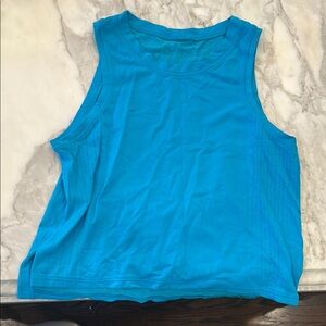 Blue lululemon woman’s tank